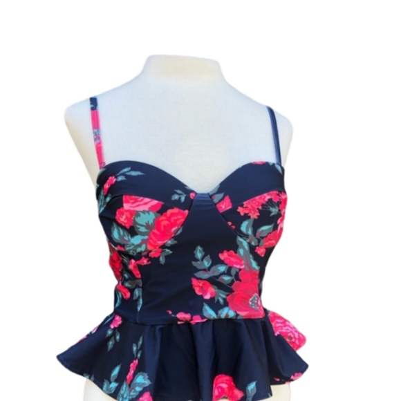 Albion Other - ALBION BIKINI TOP FLORAL UNDERWIRE SIZE S